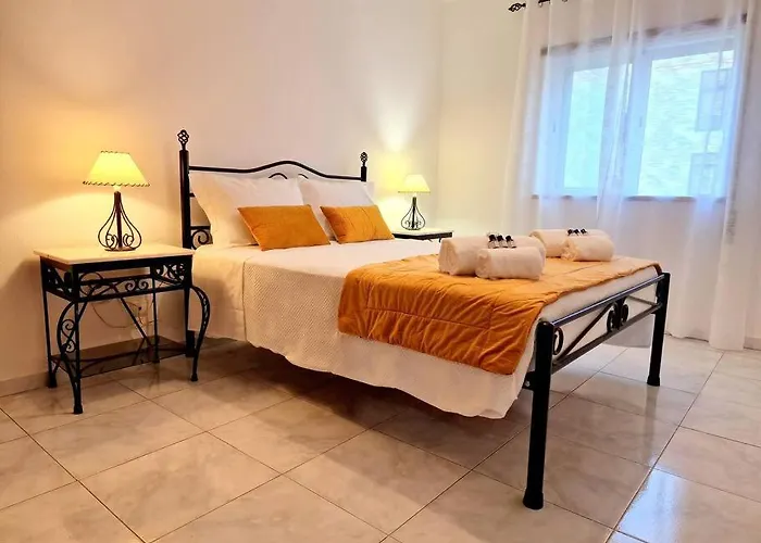 Azure - Golden Lights - Portimão